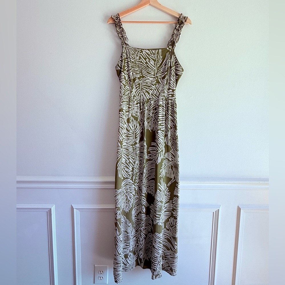 Luxology Palm Print Maxi Dress Ruffle Straps Smocked Back Olive Green Size M - Picture 3 of 12